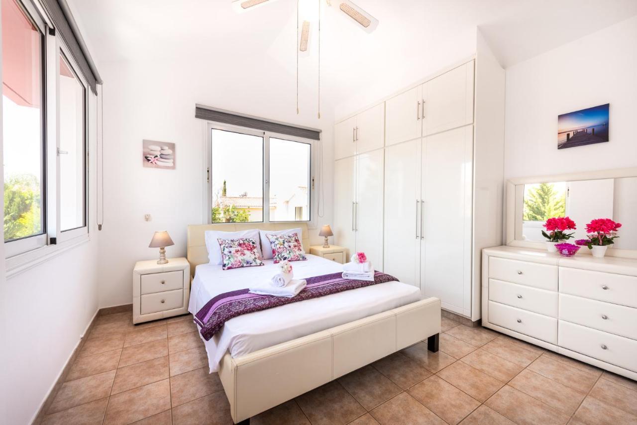 Villa Willow Mandali By Ezoria Villas Protaras Buitenkant foto